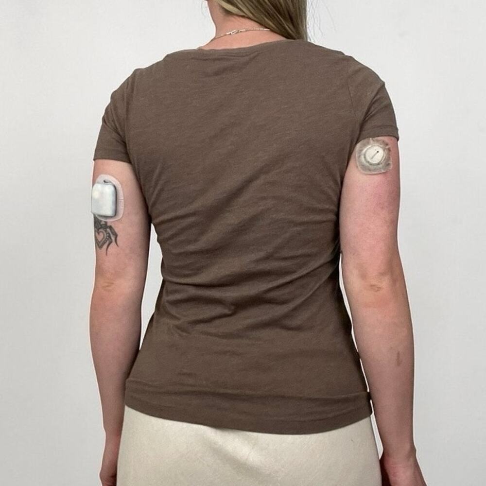 Mossimo Supply Co Brown V-Neck Short Sleeve Top - Picture 4 of 8